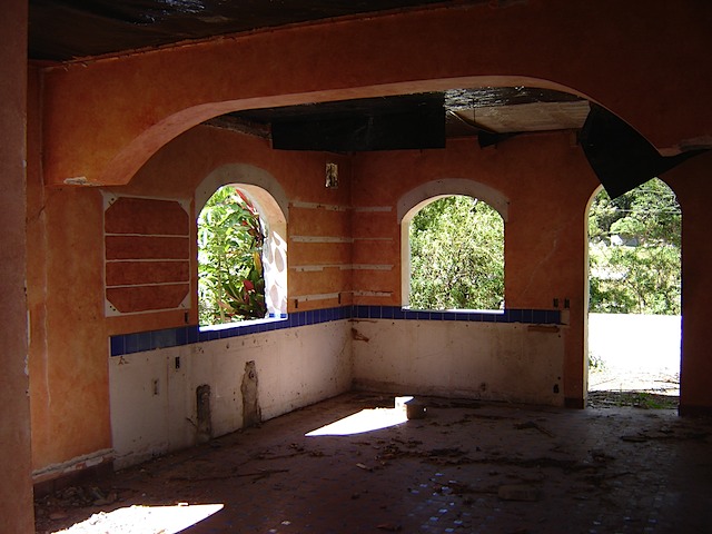 main house kitchen