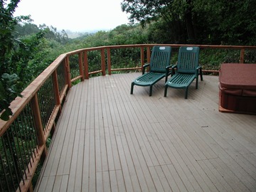 Thokle Deck Photo